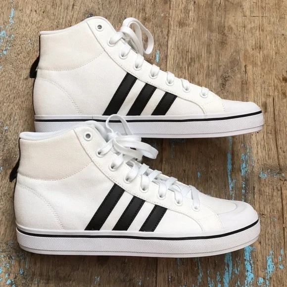 Adidas NEW WITH TAGS High-Top Sneakers Classic Mid Bravada 2.0 Cloudfoam Comfort - Picture 11 of 12